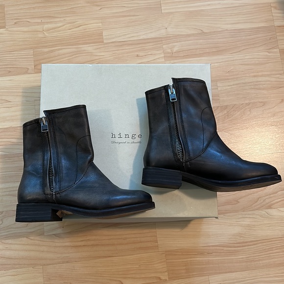 Hinge Sheldon Double Zip Leather Boot Washed Black Size 6.5 EUC - Picture 10 of 12